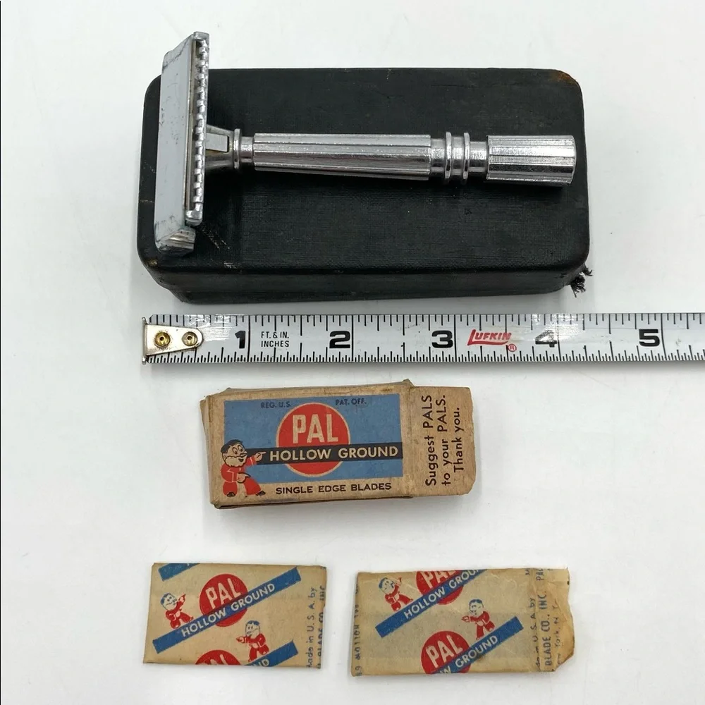Vintage GEM Micromatic Single Edge Safety Razor Set With Case Two Razor Blades. - Picture 2 of 10